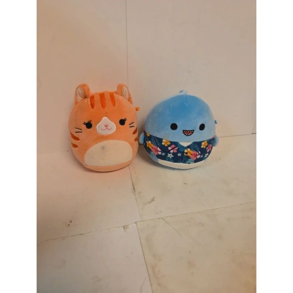 Squishmallows Gigi Cat & Luther Shark 5" Plush Lot